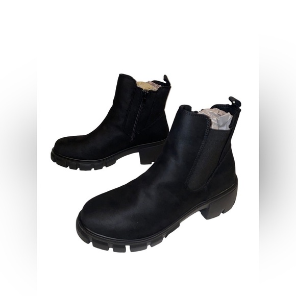 Very G Zoe Chunky Platform Heeled‎ Ankle Booties Women 11M Slip-On Outdoor NEW - Picture 2 of 10